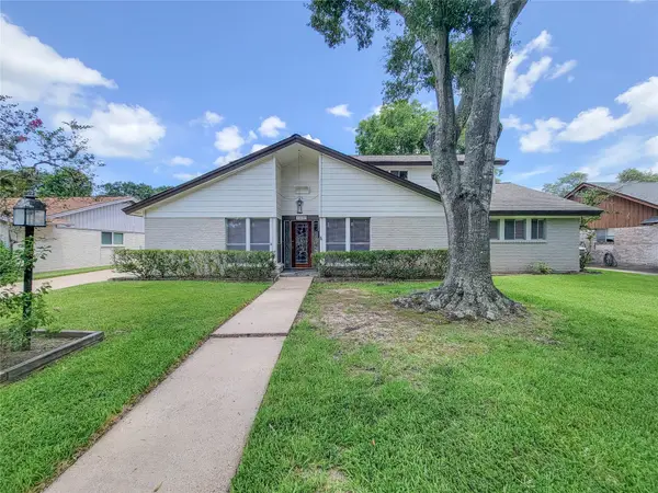 18583 Martinique Drive, Houston, TX 77058