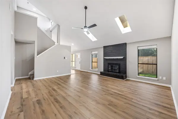 13852 Hollowgreen Drive #303/5, Houston, TX 77082