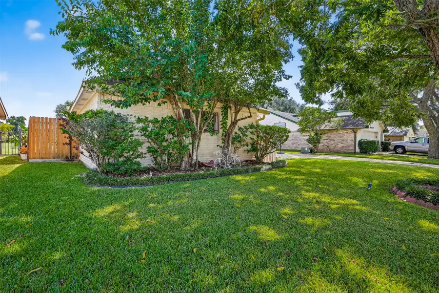 3415 W Creek Club Drive, Missouri City, TX 77459 - Image #2