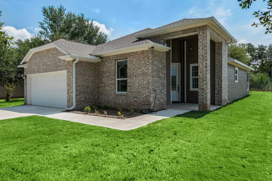 702 Azalea Street, Waller, TX 77484 - Image #2