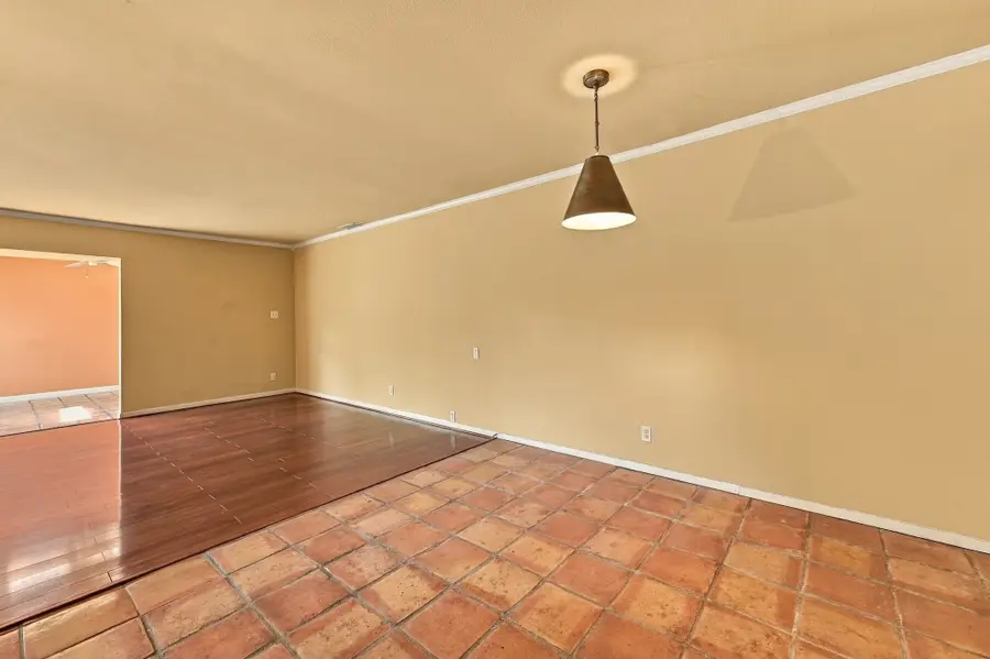 2501 Watertown Mall #84, Houston, TX 77057 - #3