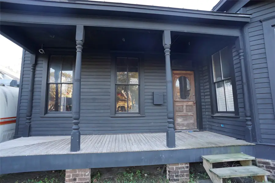 2215 Kane Street, Houston, TX 77007 - Image #3