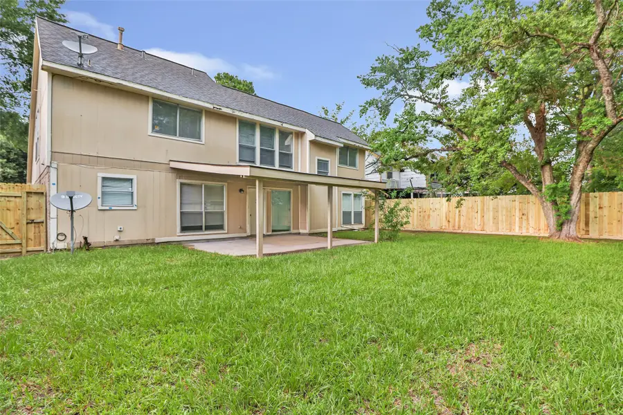 4719 Silver Frost Drive, Houston, TX 77066 - Image #3