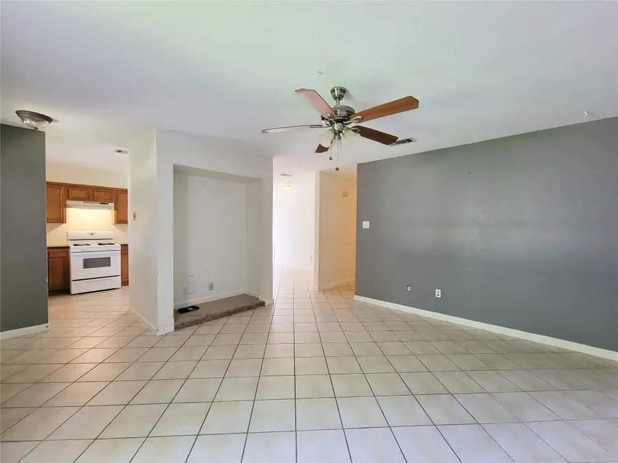 18 N Wavy Oak Circle, The Woodlands, TX 77381 - #3