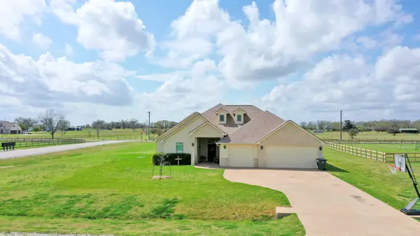 7386 Garrison Creek Drive, Bryan, TX 77808