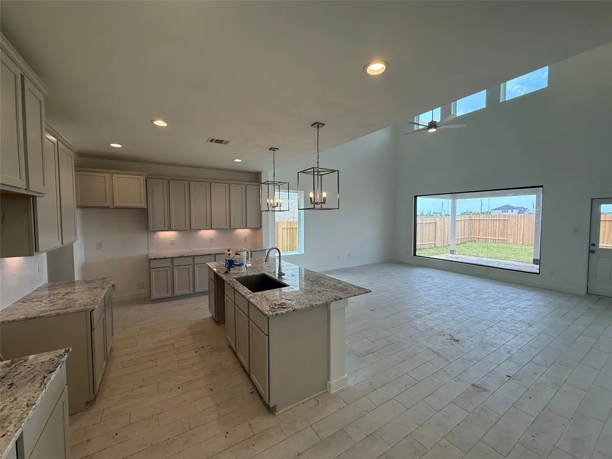 822 Orchard Vale Road, Rosharon, TX 77583 - #1