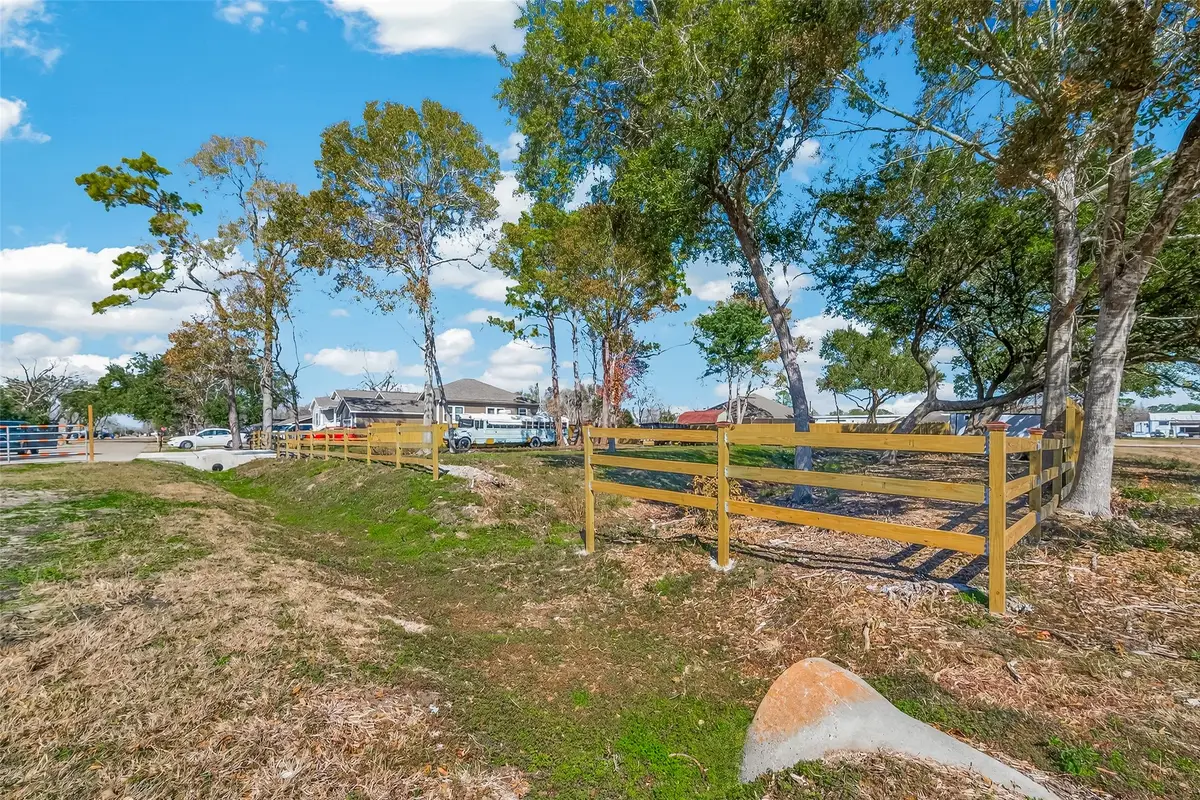 3395 Avenue G, Dickinson, TX 77539 - #1