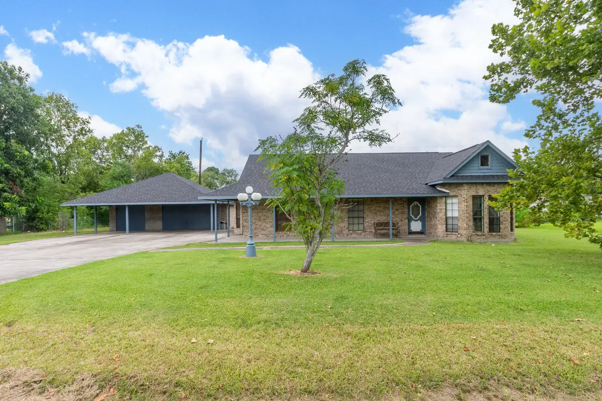 10902 Monument Road, La Porte, TX 77571 - Image #1