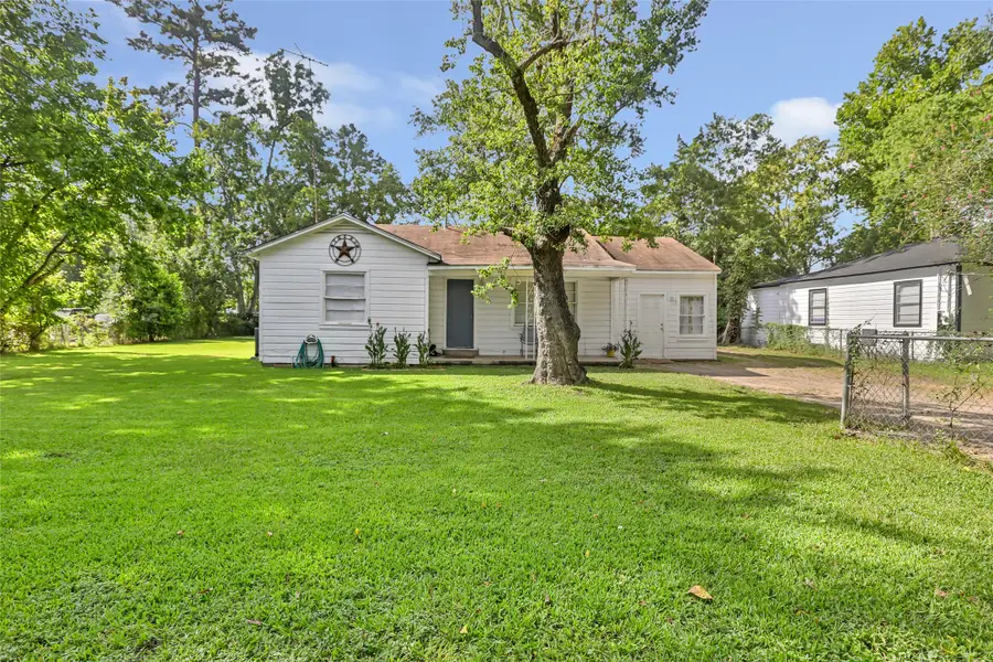 305 Cherry Creek Road, Dayton, TX 77535 - #3