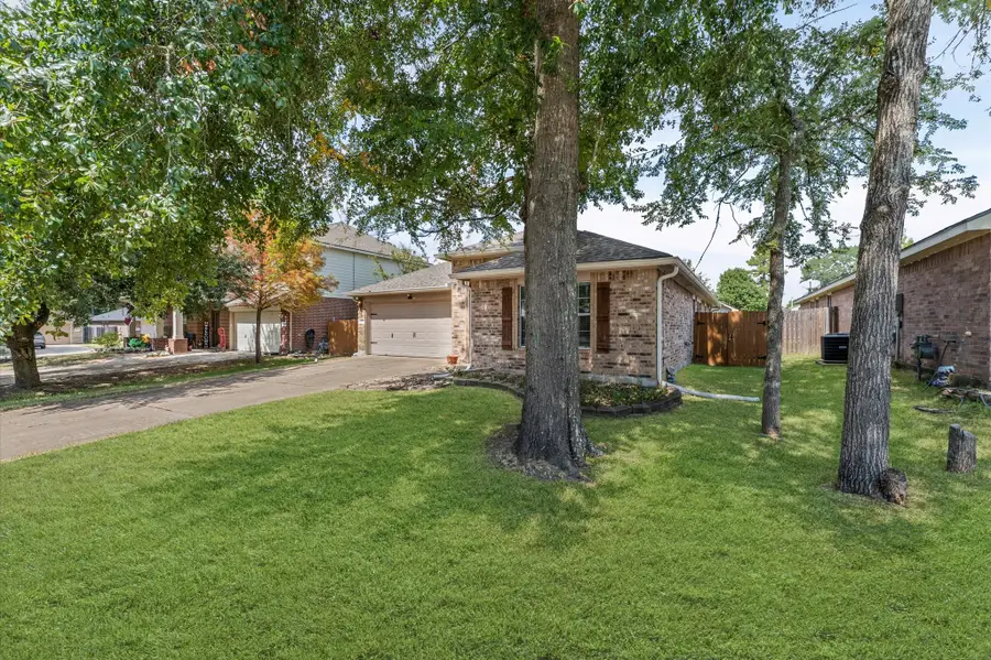 18934 Cluster Oaks Drive, Magnolia, TX 77355 - Image #3