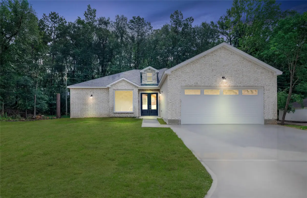 1049 Broadmoor Drive, Huntsville, TX 77340 - #1