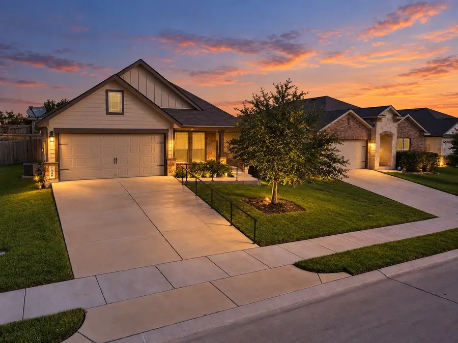 1008 Fannin Street, Brenham, TX 77833 - #2