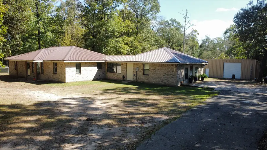 431 Ridgewood Drive, Shepherd, TX 77371 - Image #2