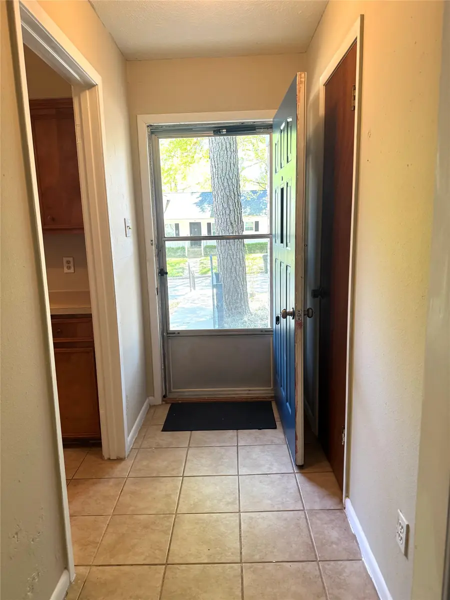 3001 Brook Drive, Huntsville, TX 77340 - #3