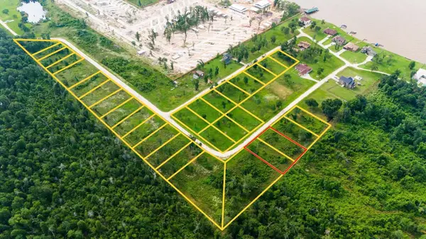 018 Falcon Pt, Onalaska, TX 77360