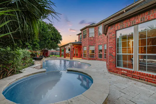 3931 Lake Hawkins Lane, Richmond, TX 77406