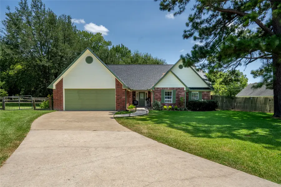 140 Cherry Circle E Circle E, New Waverly, TX 77358 - #2