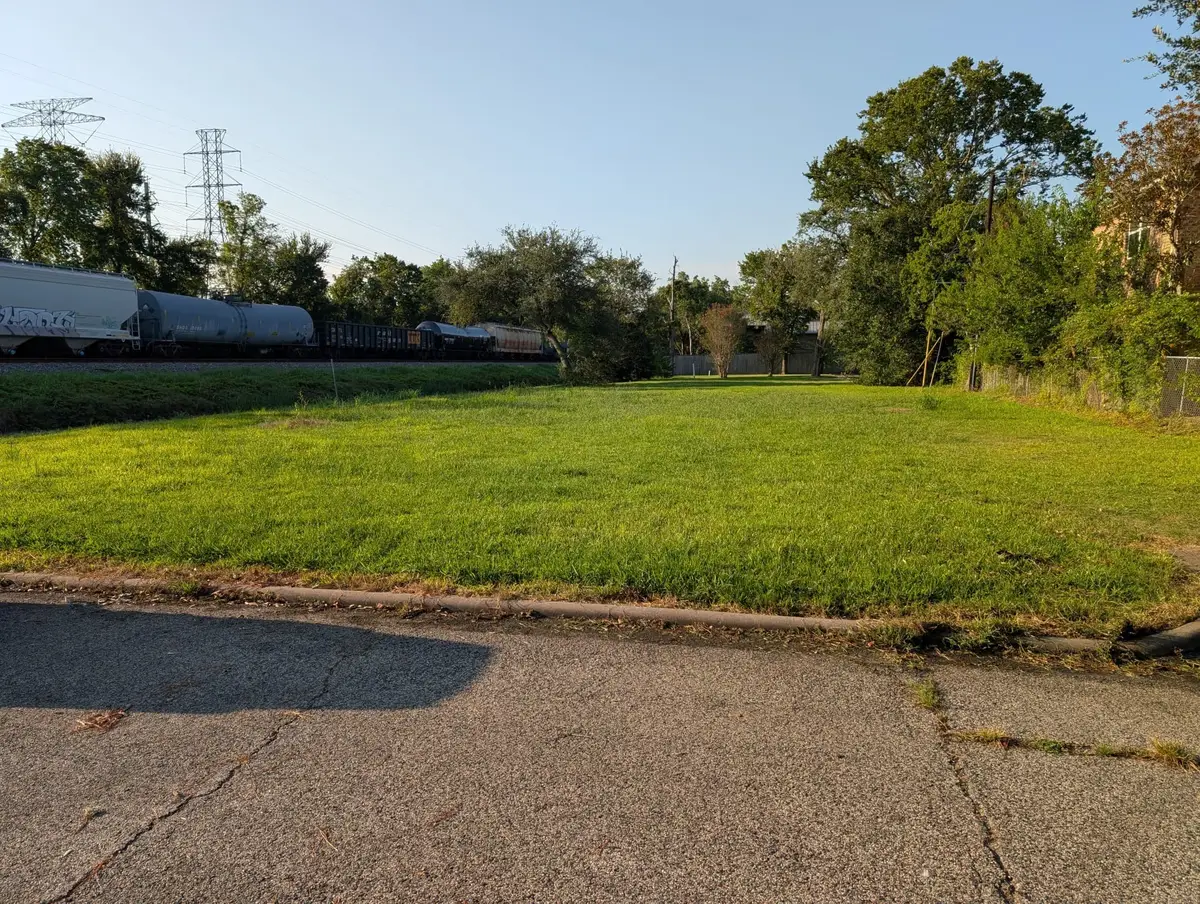 4301 Effie Street, Bellaire, TX 77401 - Image #1