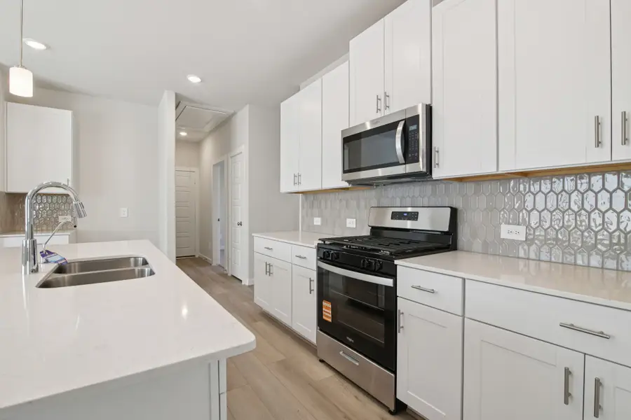 11428 Dark Amethyst Drive, Houston, TX 77048 - Image #3