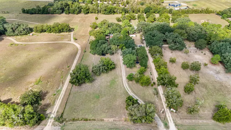 5913 County Road 225, East Bernard, TX 77435 - Image #2