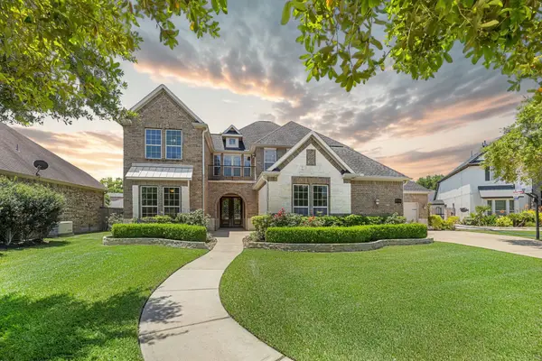 32210 Waterford Crest Lane, Fulshear, TX 77441