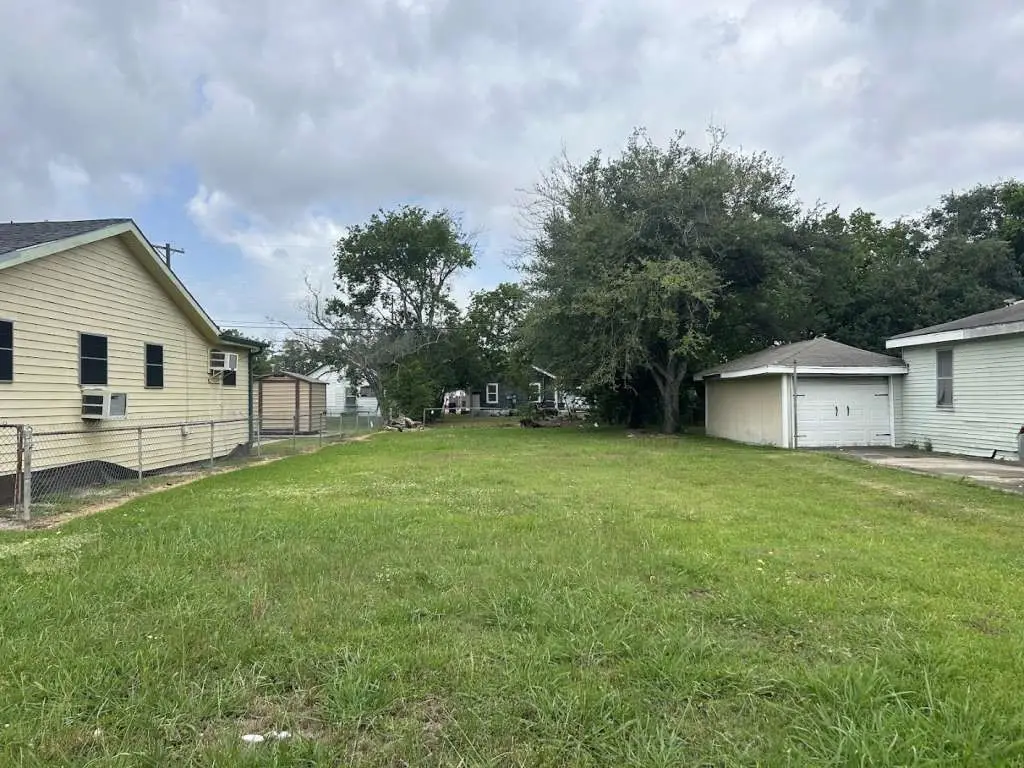 1215 W 5th Street, Port Arthur, TX 77640 - Image #1