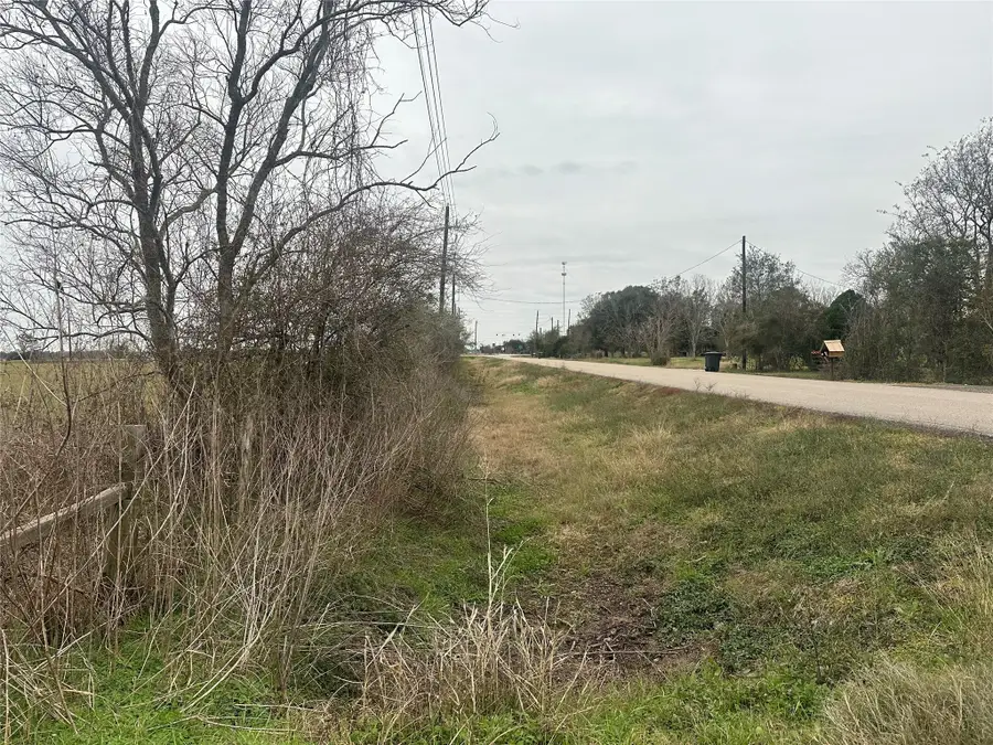 000 Fm 1462, Damon, TX 77430 - Image #3