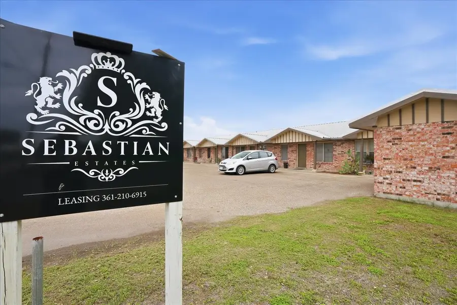 1400 N Saint Marys Street, Beeville, TX 78102 - #2