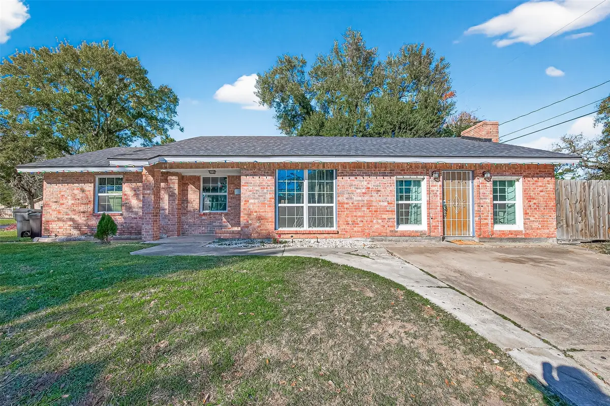10502 Hollyglen Drive, Houston, TX 77016 - Image #1