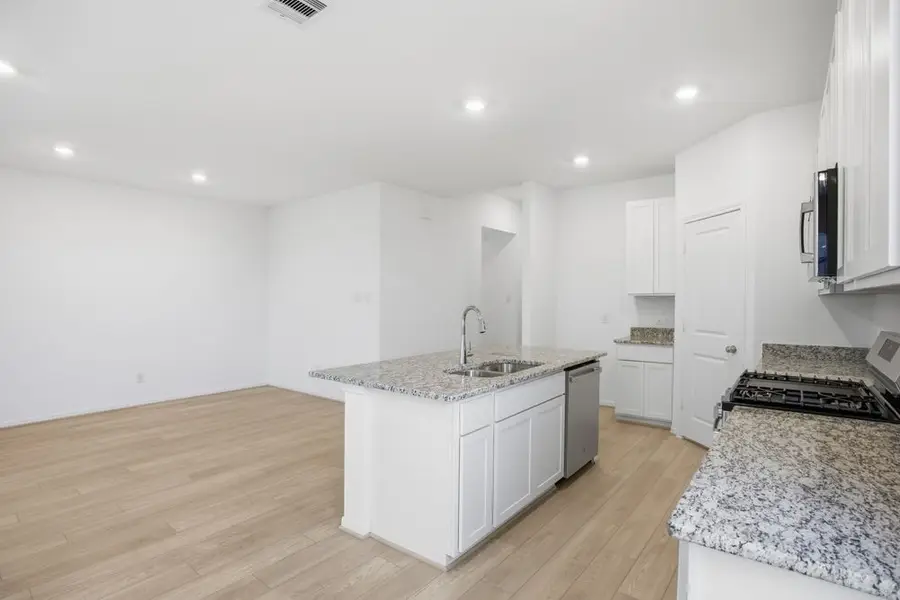 727 Willow Grove Lane, Rosenberg, TX 77471 - Image #3