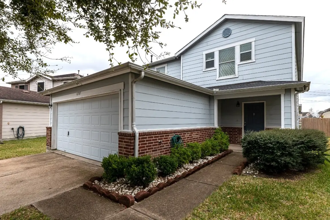 6507 Hawthorne Falls Lane, Houston, TX 77049 - #1