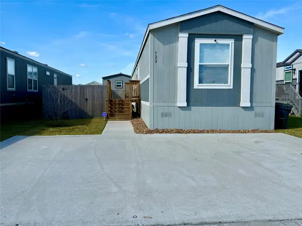 122 Mooney Road, Pearland, TX 77581