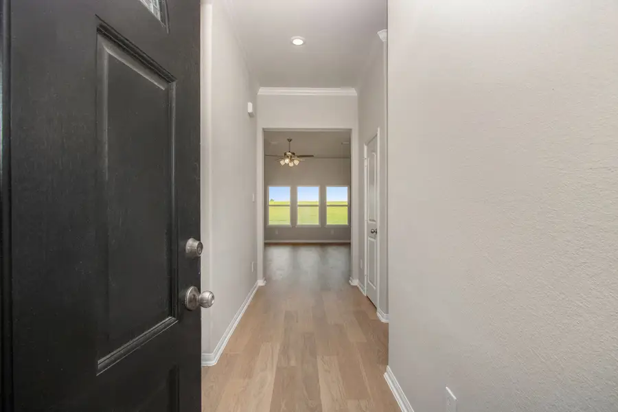 107 Pecan Valley Drive, West Columbia, TX 77486 - Image #2