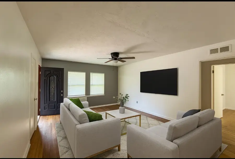 5402 Flamingo Drive, Houston, TX 77033 - Image #2