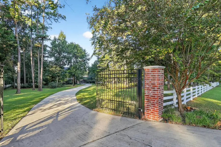 420 Whispering Meadow, Magnolia, TX 77355 - #2