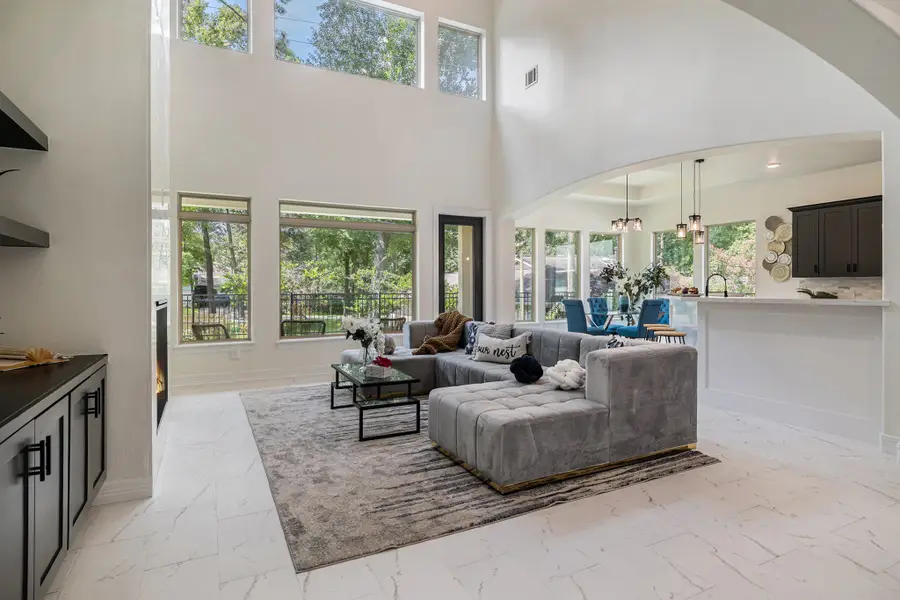 290 Apple Valley Dr, Panorama Village, TX 77304 - Image #3