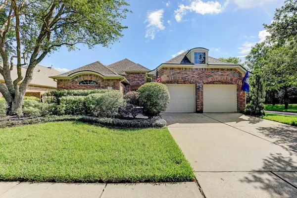 4510 Cypress Pond Court, Houston, TX 77059