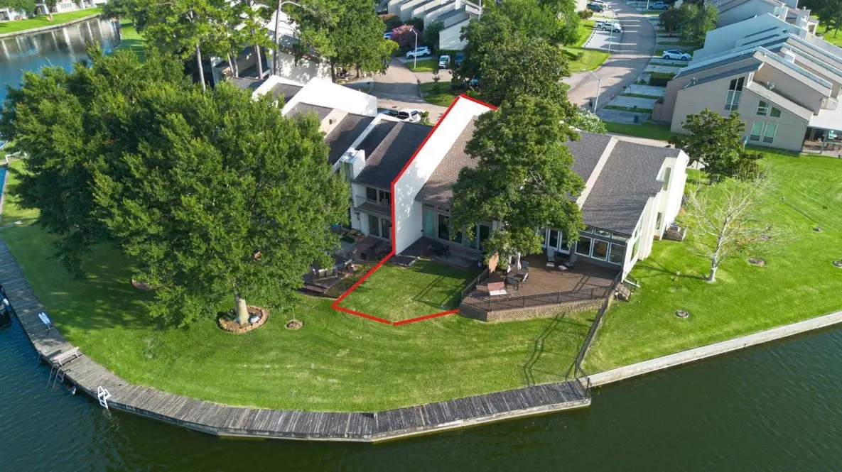 4018 Knollcrest Drive, Montgomery, TX 77356 - #1