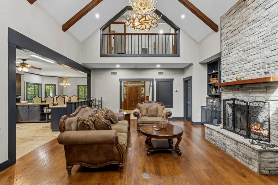 612 Black Squirrel Road E, Brookeland, TX 75931 - #3