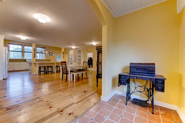 1137 Fm 1406 Road, Winnie, TX 77665