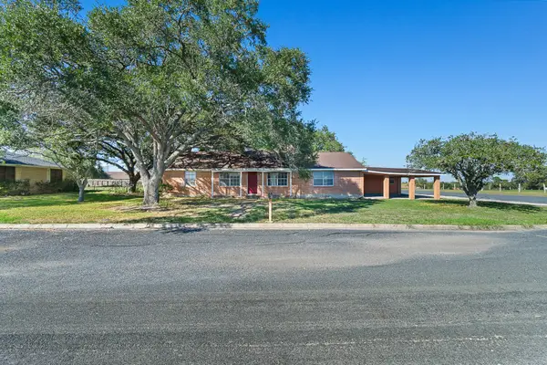 407 E Anderson Street, Schulenburg, TX 78956