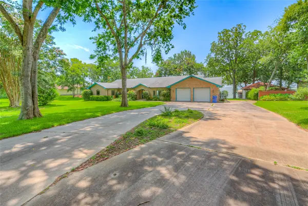 188 Old Post Road S, Livingston, TX 77352
