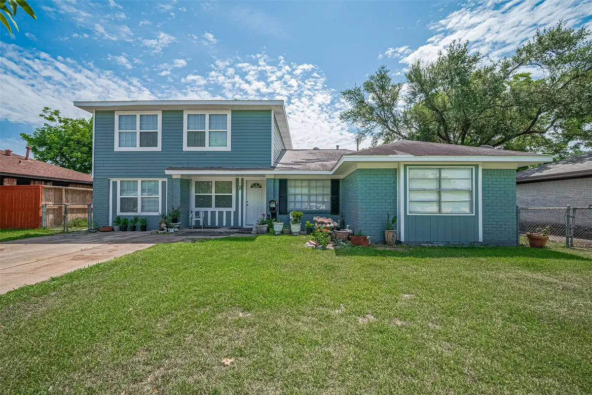 5822 Shurmard Drive, Houston, TX 77092 - Image #1