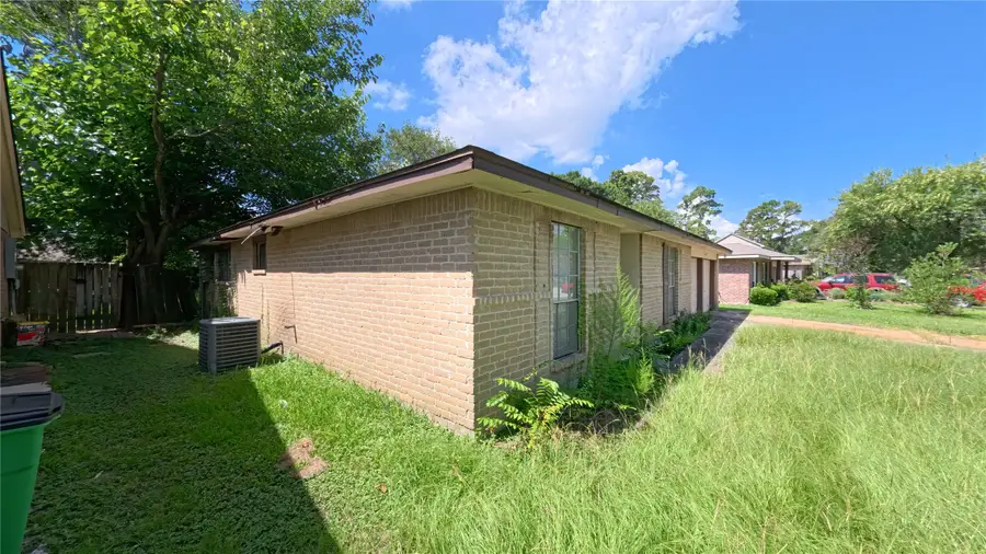 4422 Burkegate Drive, Spring, TX 77373 - #2