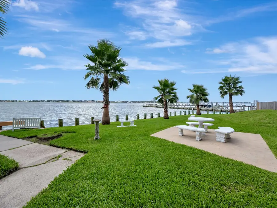 4001 Nasa Parkway #201, Seabrook, TX 77586 - #3
