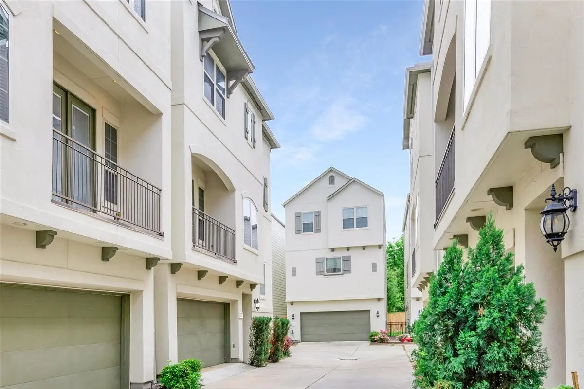 8227 Cambridge Street, Houston, TX 77054 - Image #1