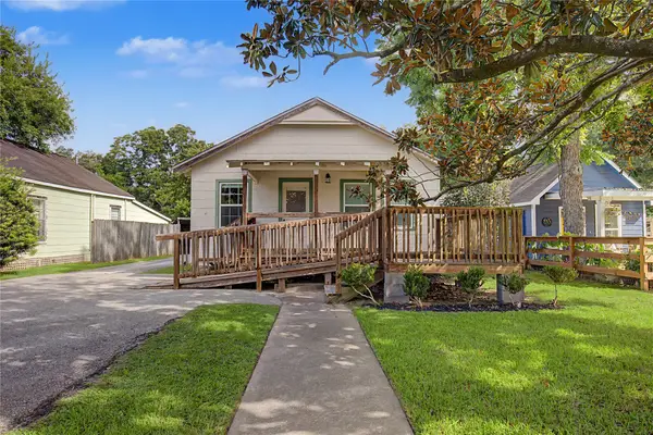 304 Foster Street, Tomball, TX 77375