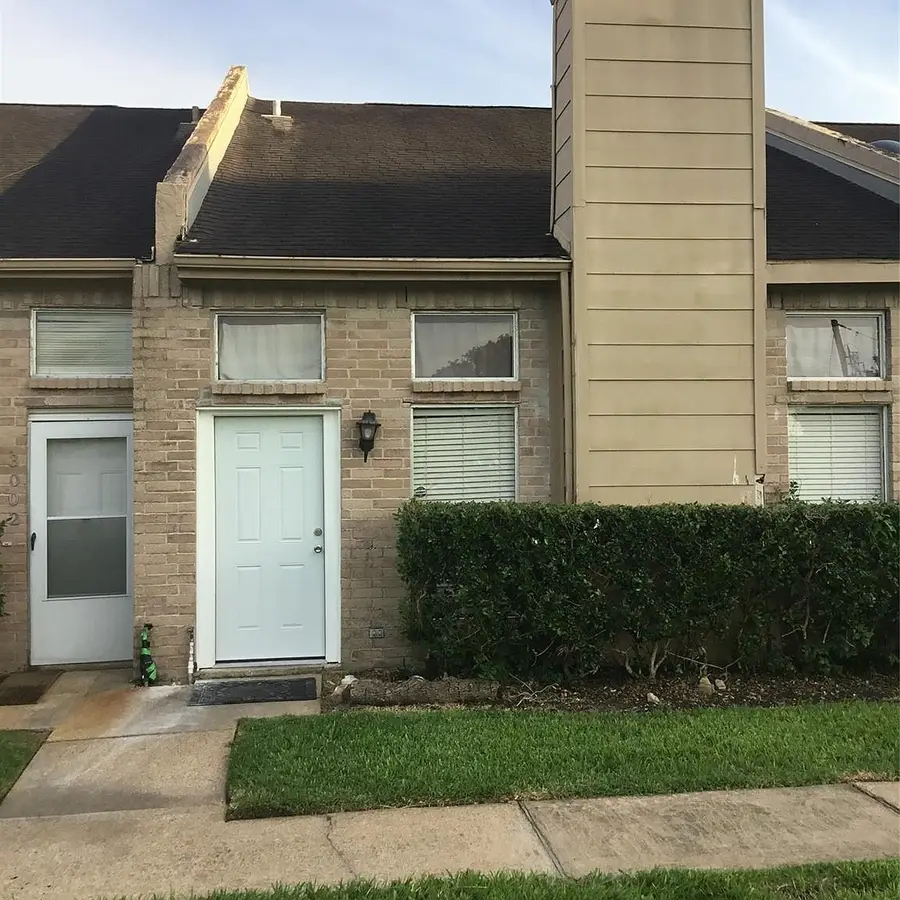 3004 Creekview Drive, Missouri City, TX 77459 - Image #3