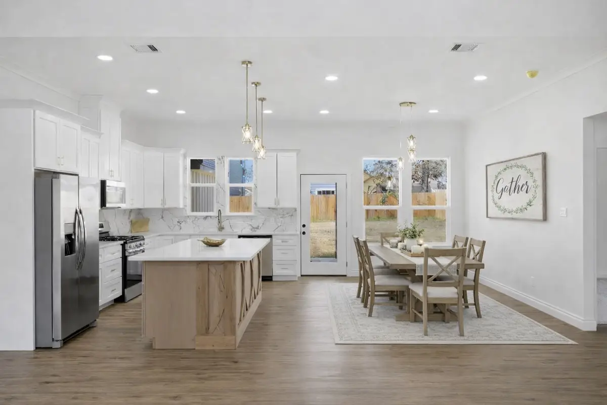 462 Carriage Trail, Conroe, TX 77316 - Image #1