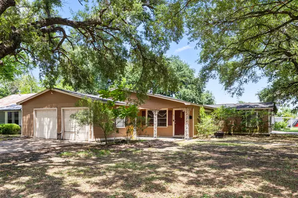 917 Alvin Street, Pasadena, TX 77506